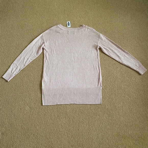 Women's Old Navy Sweater Size XS New With Tags - Picture 2 of 4